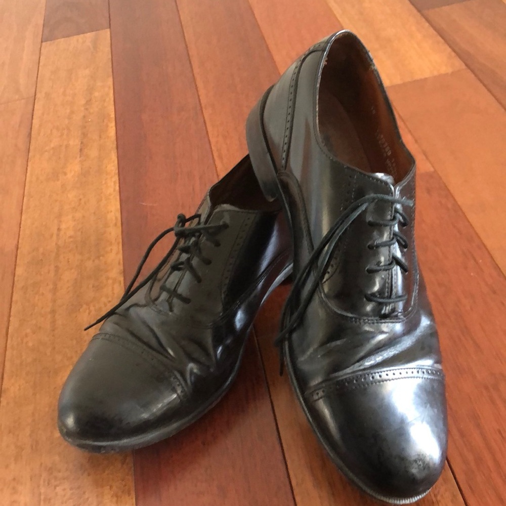 Men’s black leather dress shoes Bostonian Classics